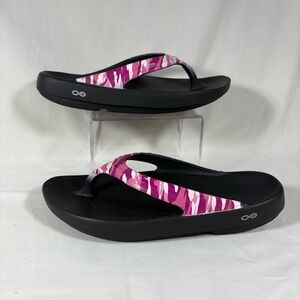 Oofos OOlala Limited Pink Combo Camo Recovery Sandal -  W's Size 10/EU 41